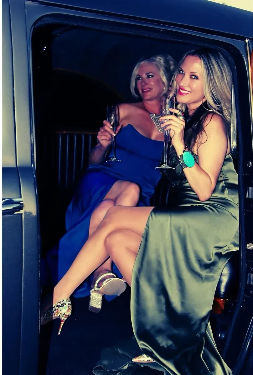1946 Cadillac Airport Limousine interior, photo 5 for limo rental