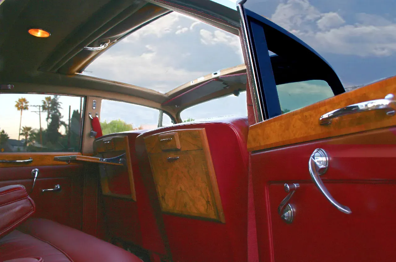 1958 Silver Rolls-Royce Silver Cloud I interior for wedding car rental