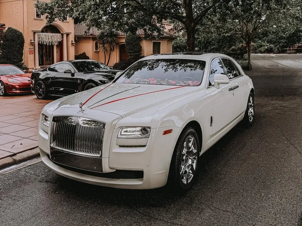 2015 Rolls-Royce Ghost White 2015 Rolls-Royce Ghost wedding car rental