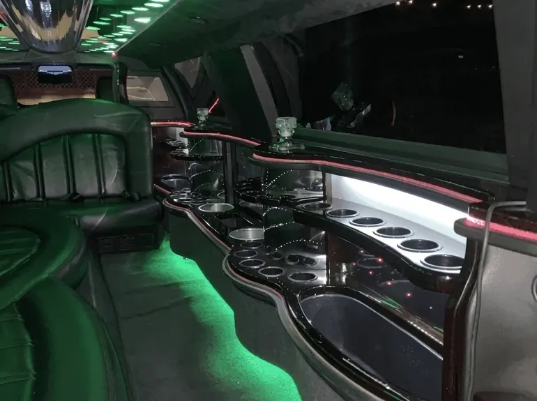 Black Chrysler Limousine White Black Chrysler Limousine rental