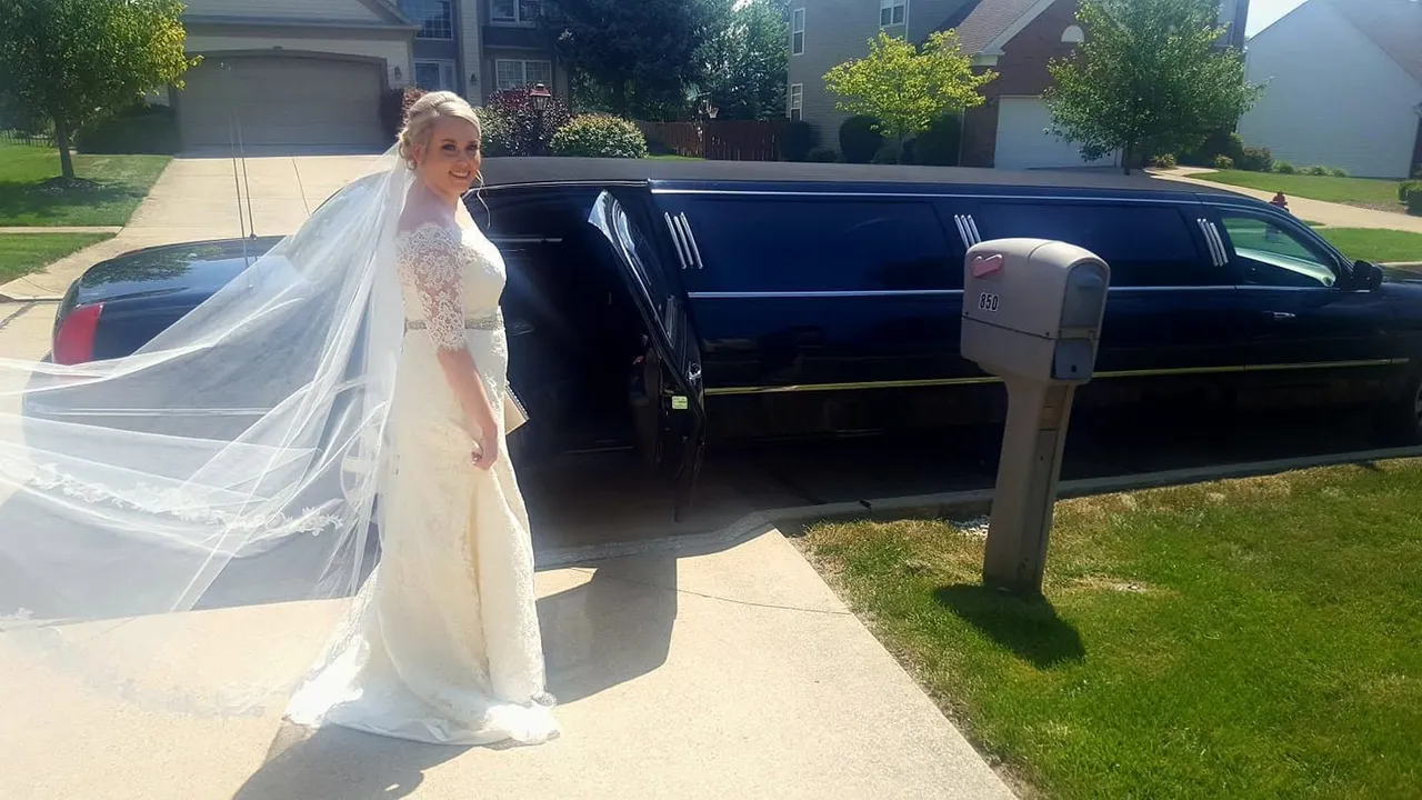 Black Stretch Limousine for limo rental