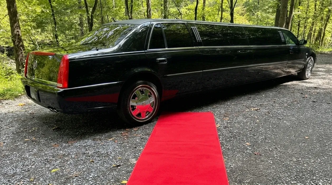 Cadillac Stretch Limousine rental