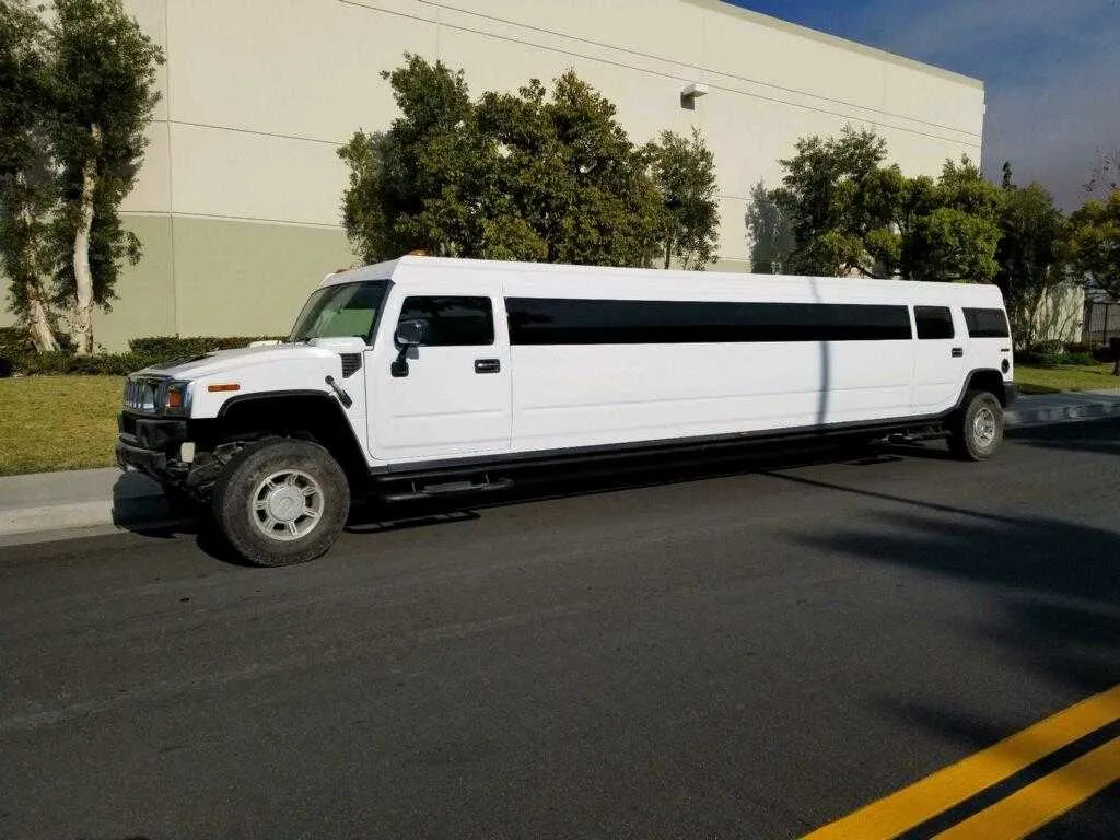 White Hummer Limo for limo rental in Virginia