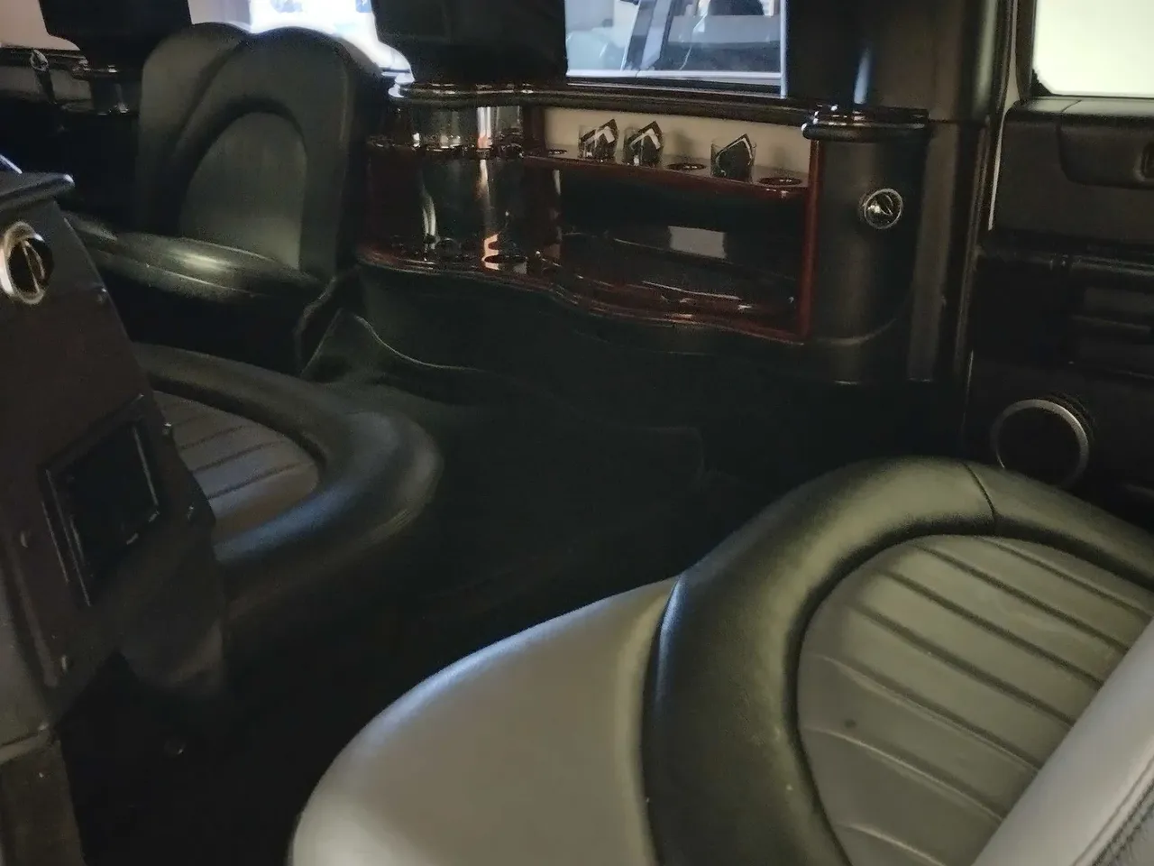 White Hummer Limousine rental