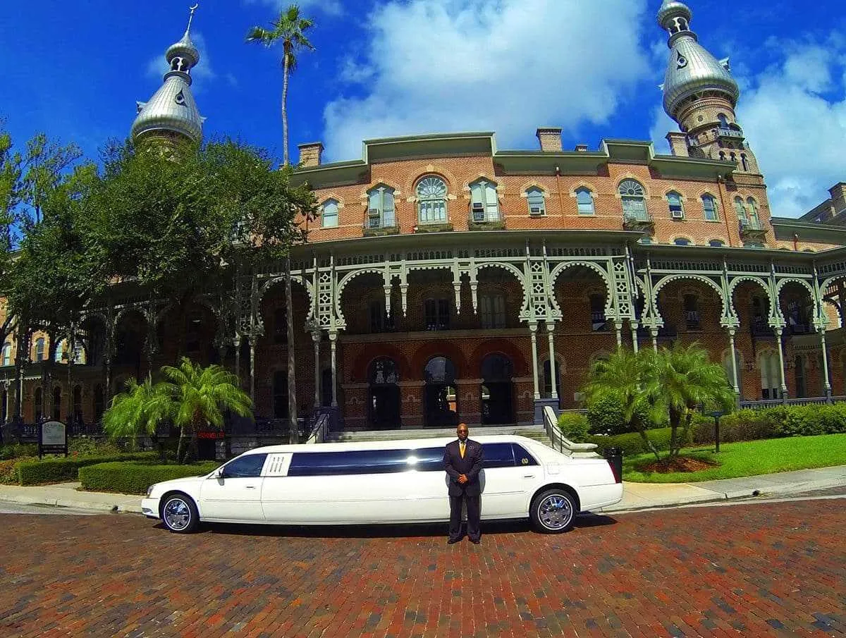 White Lincoln Limo for limo rental in Hernando County, FL