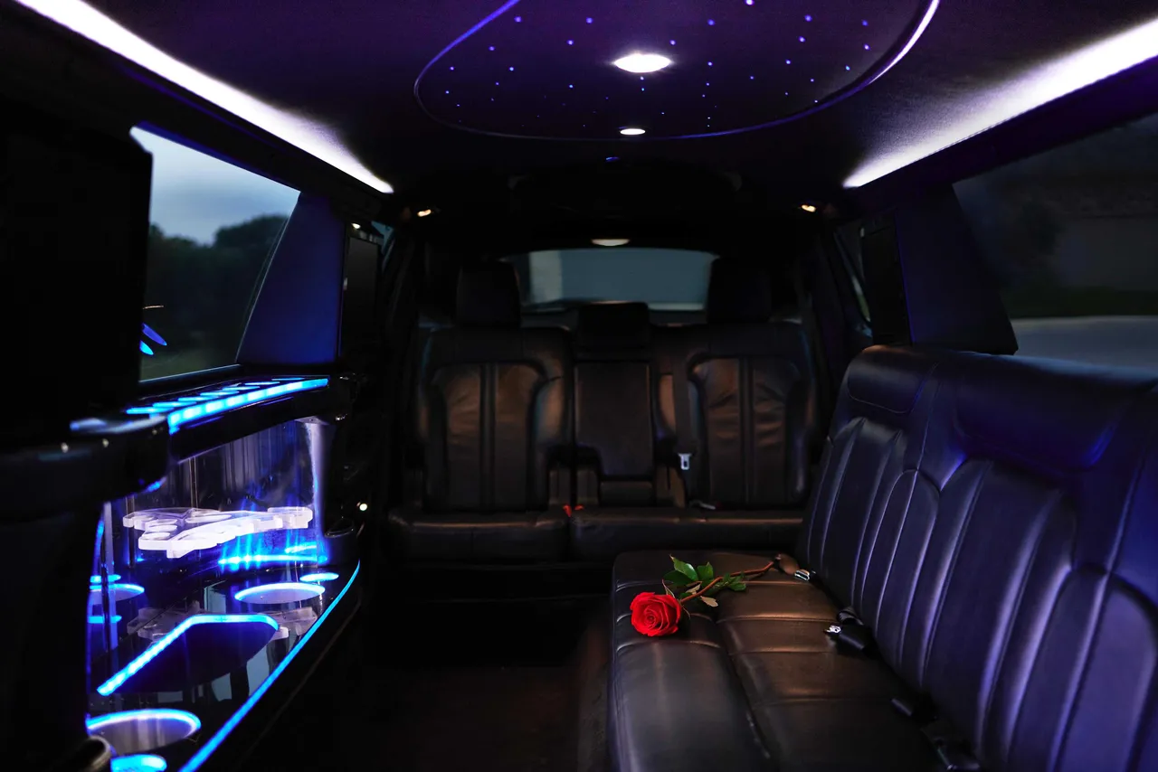 Lincoln MKT Limo interior for limo rental in Texas