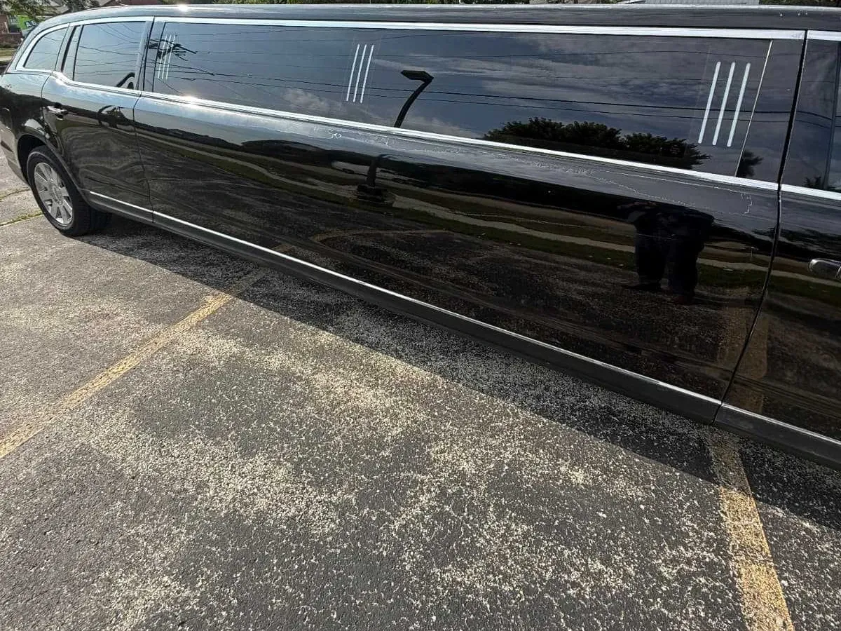 Black Lincoln MKT Limousine rental