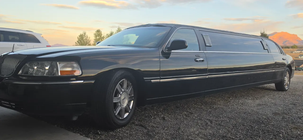 Black Lincoln Town Car Limousine rental #4
