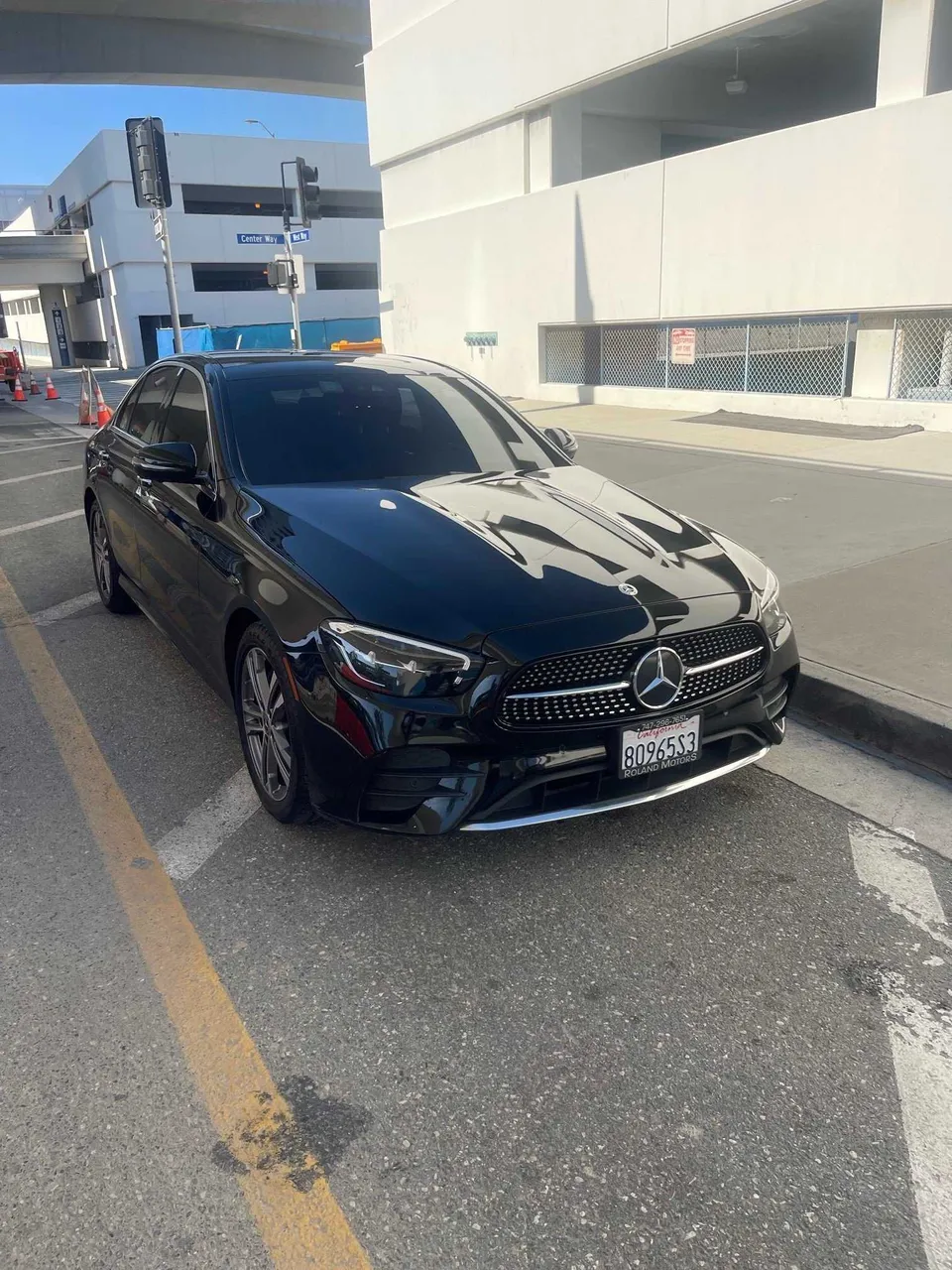 Black Mercedes Benz E350 exterior for wedding car rental
