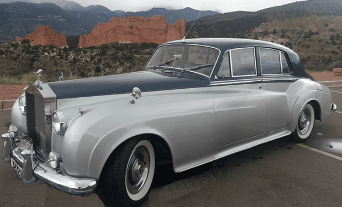 White Rolls Royce Cloud exterior for wedding car rental