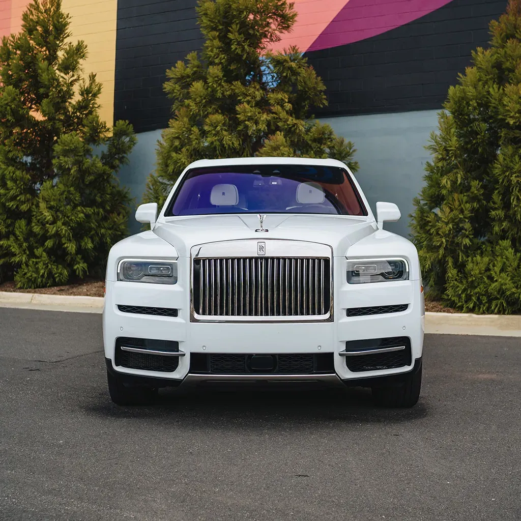 Rolls-Royce Cullinan with All White Interior, photo 2 for limo rental in Rockville, MD