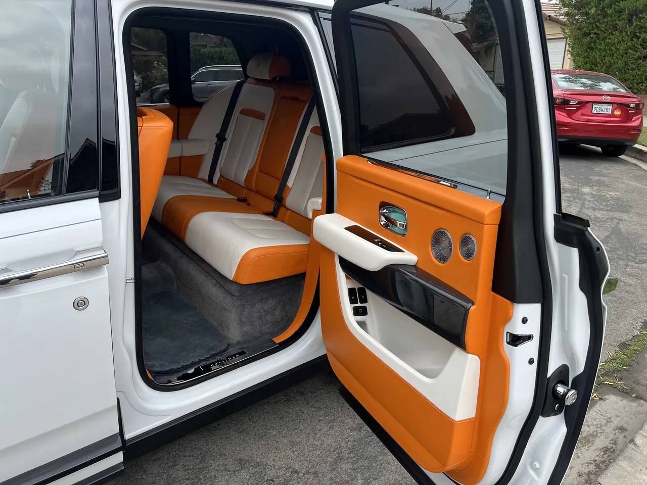 Rolls-Royce Cullinan White interior for limo rental in Beverly Hills, CA
