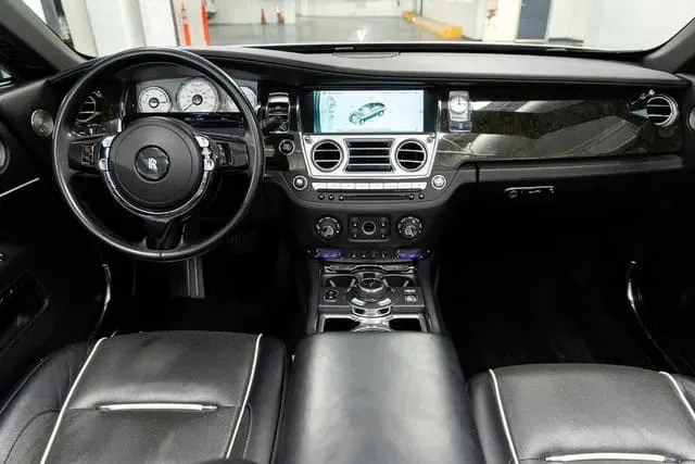 Silver Rolls-Royce Dawn wedding car rental #5