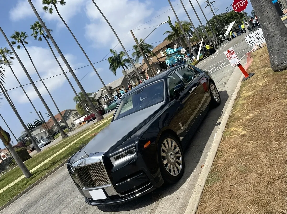 Rolls-Royce Phantom wedding car rental