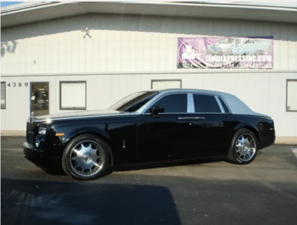 Rolls-Royce Phantom Black wedding car rental